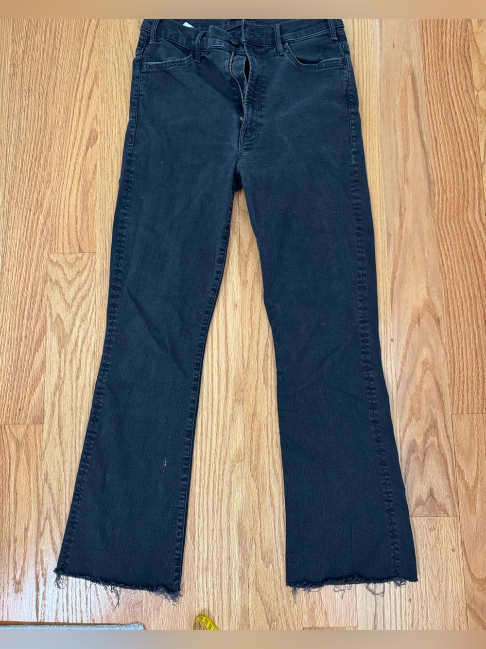 MOTHER denim - hustler ankle fray - GUC - size 28!! Not guilty